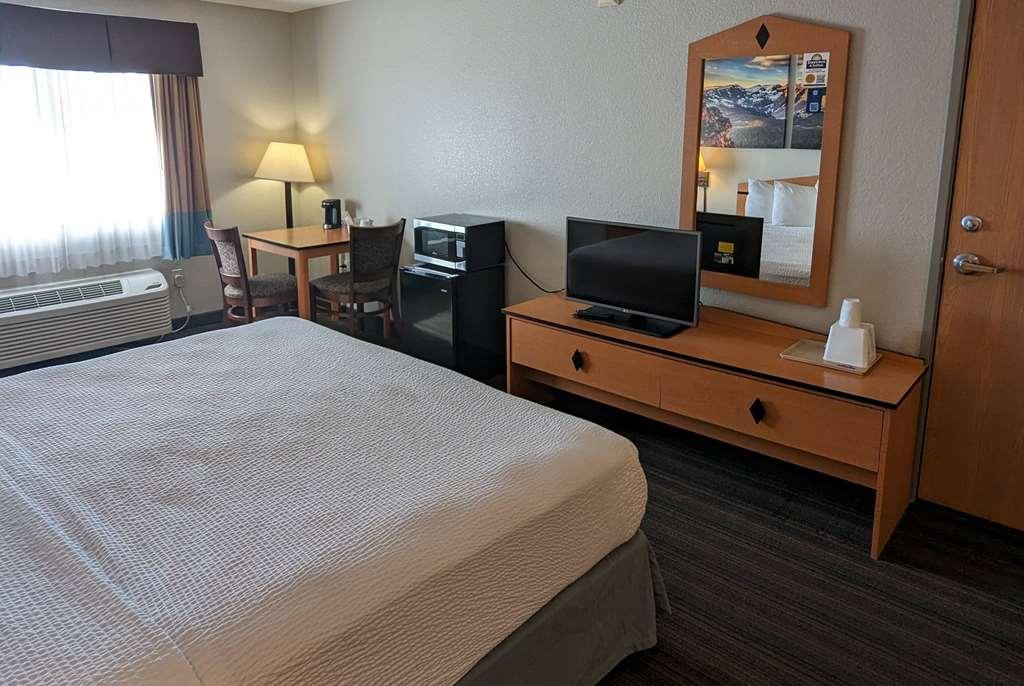 Hotel Days & By Wyndham