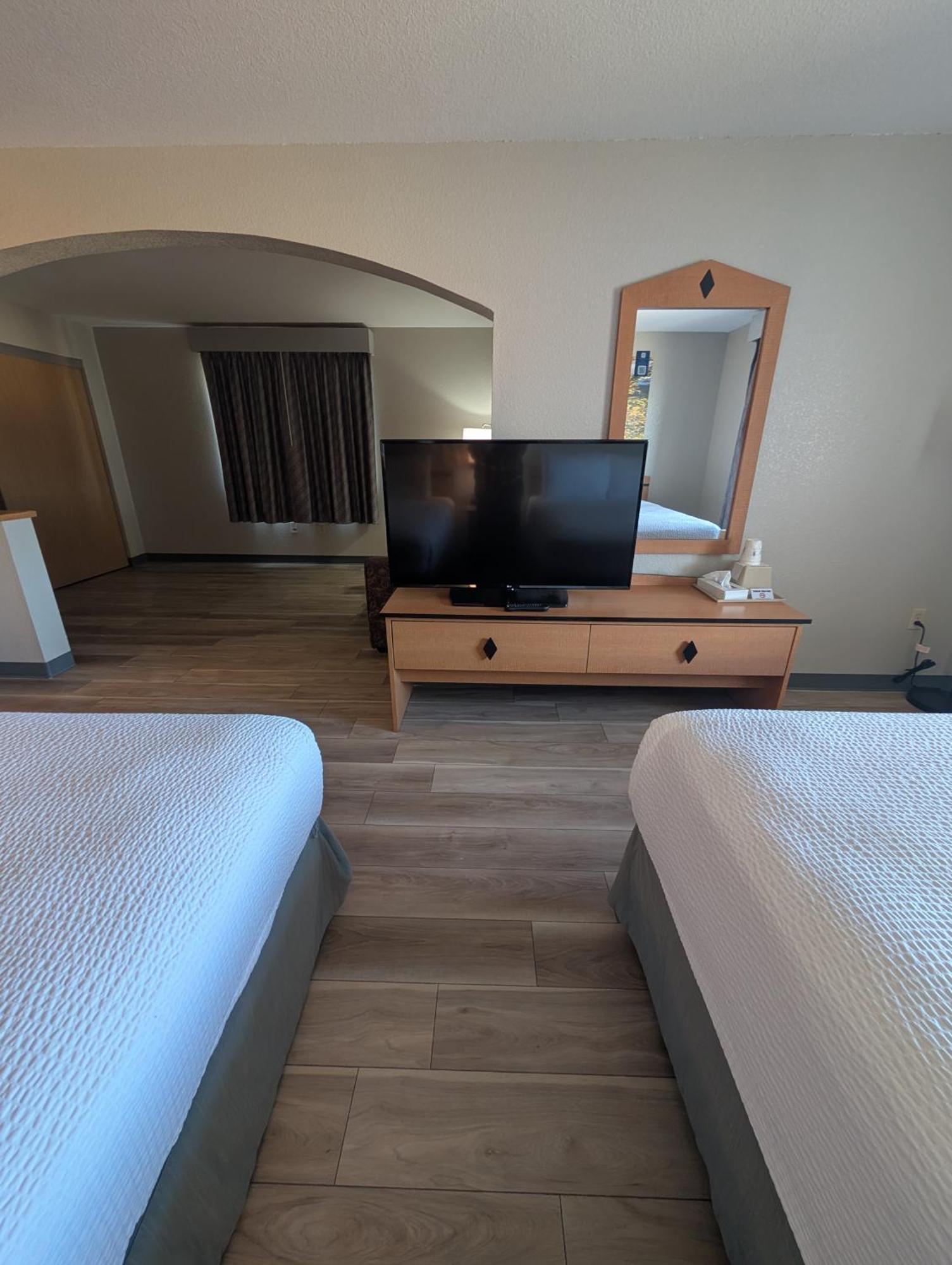 Hotel Days & By Wyndham Castle Rock