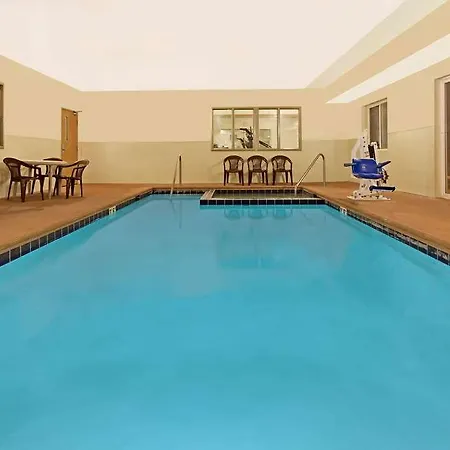 Days Inn & Suites By Wyndham Castle Rock 